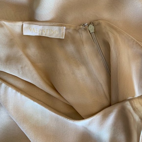 Valentino SpA Vintage Multi-Layer Silk Dress - Picture 16 of 16